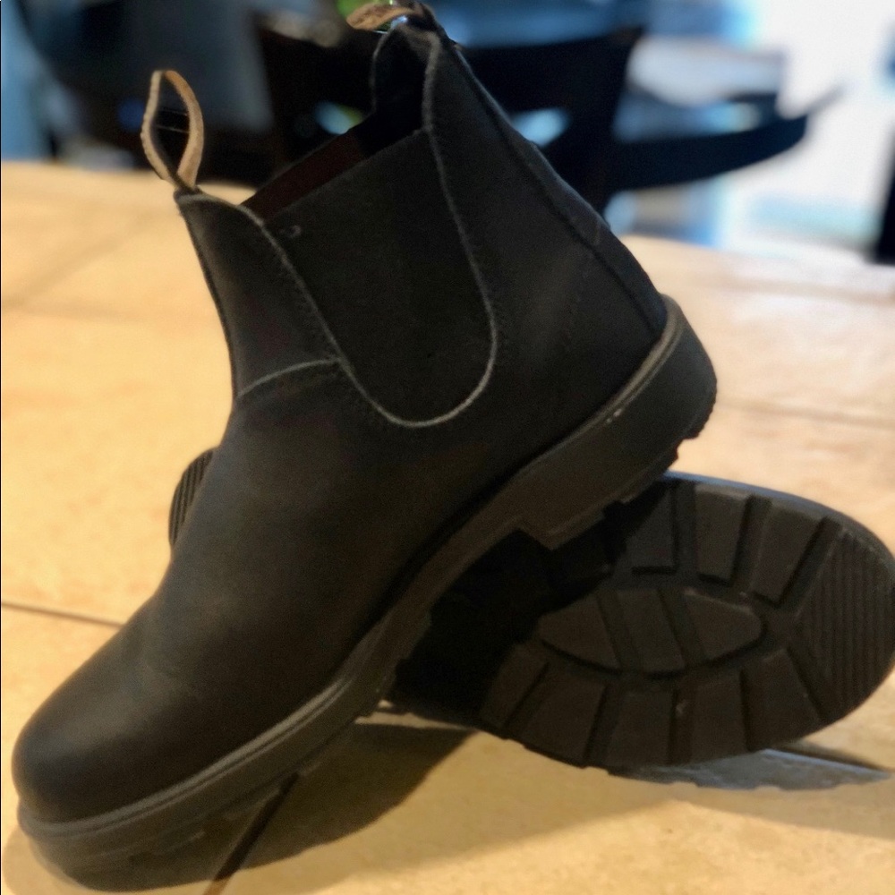 Blundstone men’s black boot